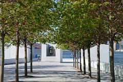 32 New York City Roosevelt Island Franklin D Roosevelt Four Freedoms Park Trees Frame The Path To The Roosevelt Statue
